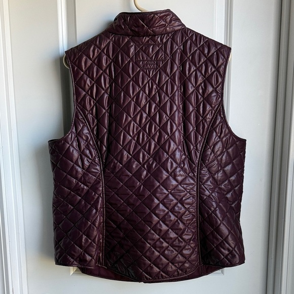 Van Heusen Deep Maroon Quilted Vest - Picture 8 of 8